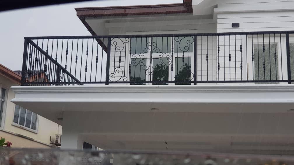 Custom Gates & Steel